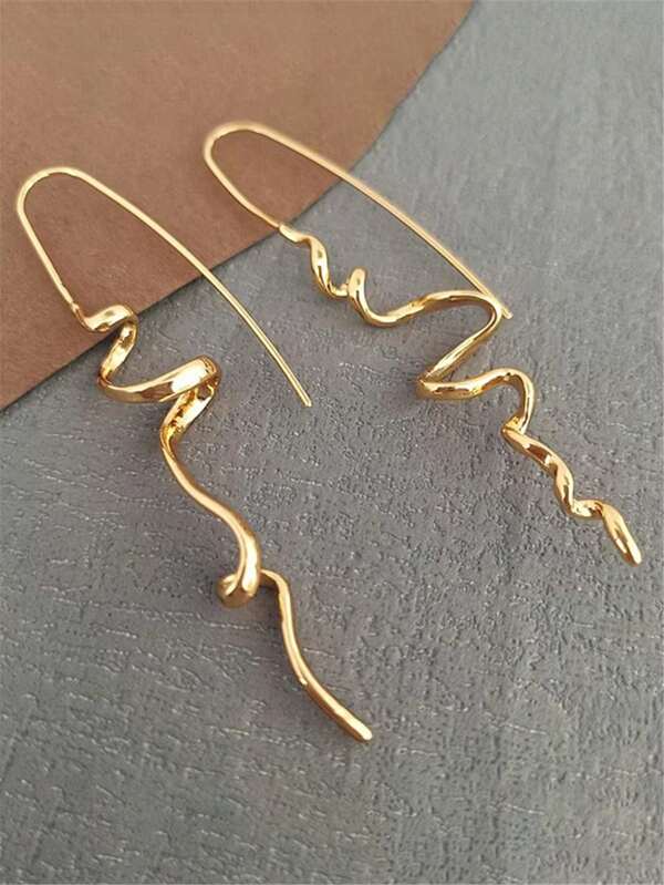 1 Pair Fashion Women's Abstract Design Retro Ear Cuff Jewelry Cool Handsome Elegant Exquisite Hanging Accessory