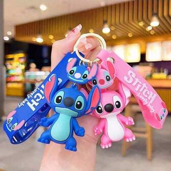 Disney Portachiavi carino a forma di Stitch, adatto per decorare borse, accessori per auto, accessori per chiavi e altro ancora come souvenir, ciondolo per borsa o zaino da scuola