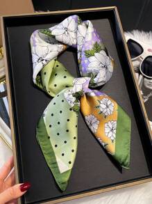 1 szt. Elegancki damski szalik kwadratowy z nadrukiem kwiatowym 27,6 cala, wykonany z imitacji jedwabiu, lekka bandana, opaska na głowę, opaska na głowę, odpowiednia do akcesoriów
