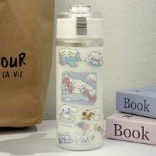 Sanrio Botella de agua linda y kawaii de Sanrio - Vaso de plástico portátil y a prueba de fugas para uso en la oficina y fiestas, botella de agua linda
