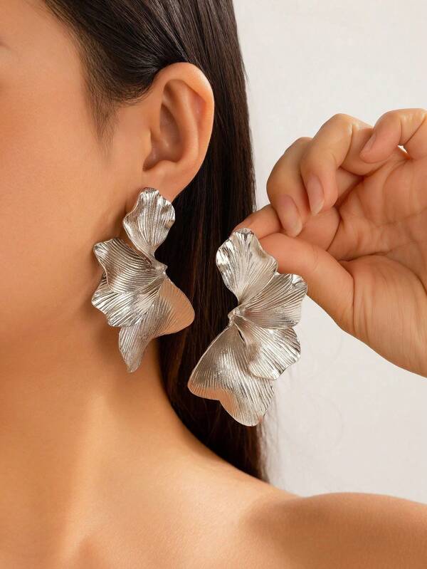 1 Pair Vintage Geometric Metal Leaf Earrings, Elegant Business/Party Accessory For Women