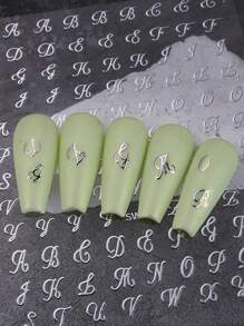 Pegatinas de letras góticas, pegatinas de uñas con letras, pegatinas de uñas 3D con letras vintage, blanco, negro, oro, plata, calcomanías adhesivas DIY, diseños de arte para uñas, decoración de uñas, fácil de usar y duraderas pegatinas de uñas, decoración de uñas DIY para salón de uñas