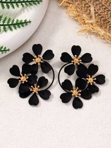 1 Pair Elegant Lacquered 3D Clover Petal Earrings, Unique Design Fashion Versatile Earrings For Women, Suitable For Party And Daily Wear