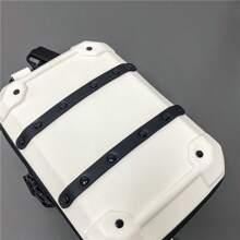 1 件纯色黑/白铆钉 PU 防水拉链单肩斜挎包，适合年轻学生的酷炫街头时尚 - 白色 - 查看 11