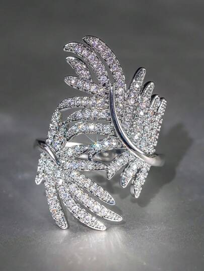 1枚优雅立方氧化锆戒指，适合女性佩戴，适合婚礼、订婚、周年纪念、派对、情人节礼物、送给妈妈的礼物、母亲节礼物。