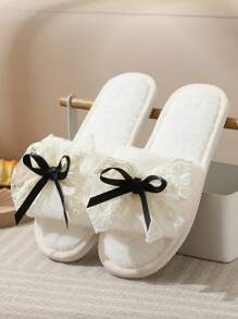 Pantoufles femme à nœud papillon moelleux, pantoufles douces et souples à enfiler pour la maison, convenant pour toutes les saisons, printemps et automne - Noir et Blanc - Voir 3
