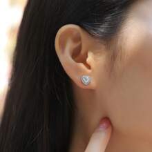 2 件奢华莫桑石心形耳钉，适合女性日常佩戴、派对、节日、情人节、感恩节、周年纪念、嘻哈珠宝礼物 - 銀色 - 查看 5