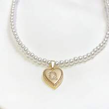 Mặt dây chuyền trang trí hình trái tim và ngọc trai giả Cubic Zirconia 26 chữ sang trọng, thích hợp cho tiệc tùng và đeo hàng ngày - Vàng - Xem 26