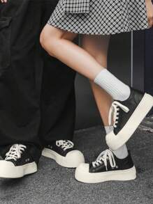 Couple Casual Platform Sneakers, Unisex Black Thick Sole Breathable Celebrity Same Style Commuter Lace-Up Shoes, Women Spring Autumn Fashion Thick Sole Versatile Loafers, Minimalist Thick Sole Derby Shoes Men Casual Commuter Sneakers - Black and White - View 1