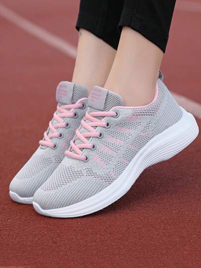 1 双女式休闲平底跑步鞋，系带运动风格，网眼透气低帮户外运动鞋，2025 年春/秋
