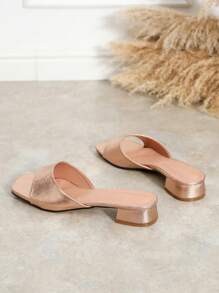 Sandalias planas de mujer con correa metálica, de bajo tacón en color vino tinto, cómodas y versátiles, tipo sandalias romanas antideslizantes - Champán - Ver 7