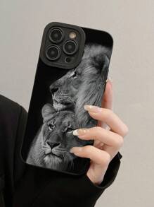 1 pieza Funda de teléfono suave con absorción de golpes, con un estampado detallado y perforado de león colorido, compatible con 16/16 Pro/16 Plus/16 Pro Max, 15 Pro Max, 13, P13, P14, XS, XR, 7/8, 7P/8P, Galaxy, Redmi