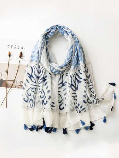 1 Pc Blue & White Geometric Retro Print Bohemian Style Tasseled Lightweight Scarf - New Ladies Elegant Retro Balinese Chiffon Retro Print Breathable Long Scarf, Fashion Headscarf, Casual Shawl, Soft & Comfortable Beach Accessories For Dress