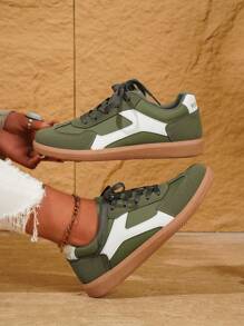 Casual Low-Top Sneakers - Green And White Dual-Color Design, PU Covering, Comfortable Fabric Lining, All-Season Lace-Up Shoes, Suitable For Casual Wear - Green - View 2