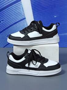 经典黑白时尚运动鞋，休闲运动校园滑板鞋，步行鞋，校鞋，适合作为节日礼物 - 黑與白 - 查看 4