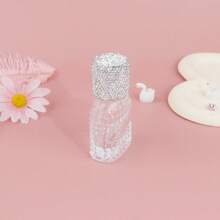 1 件闪亮奢华玻璃珠镶嵌喷雾瓶、时尚香水瓶唤醒器、泵喷雾瓶、化妆品可再填充空瓶、玻璃香水瓶和可再填充精油容器。