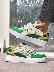Women's Black & White Low-Top Sneakers, Urban Commuting Series, Outdoor Casual Skateboarding Shoes With Comfortable Upper And Thick Shoelaces - White Green - View 2