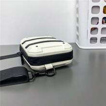 1 件纯色黑/白铆钉 PU 防水拉链单肩斜挎包，适合年轻学生的酷炫街头时尚 - 白色 - 查看 9