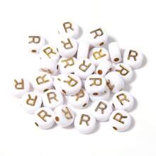 150/300/600 pezzi di perline in acrilico con motivo a lettere dorate su sfondo bianco, 4x7mm, adatte per la realizzazione di gioielli fai-da-te, progetti di collane e braccialetti