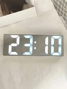 1 pièce Horloge réveil LED 3D numérique avec veilleuse, silencieuse, horloge électronique simple, horloge de bureau, horloge murale à brancher, ornement de bureau d'ordinateur, ambiant, horloge numérique 3D lumineuse, décoration de veilleuse pour chambre à coucher, salle de jeux e-sports