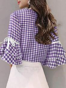 圆领中长袖系腰格子衬衫，休闲日常穿着