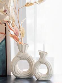 Wabi-Sabi Style White Decorative Vase, High-End Aesthetic Flower Vase For Room Decor, Nordic Style Dining Table Centerpiece, Modern Simple Creative Vase Decor For Living Room, Foyer, TV Cabinet Gifts Birthday Graduation