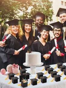 20 piezas Caja de regalo de dulces con sombrero de graduación, decoraciones de graduación Caja de dulces de graduación DIY con tapa de casquete, caja de regalo de galletas, dulces y chocolate para fiesta de ceremonia de graduación, decoraciones de mesa de graduación con borlas doradas - Negro - Ver 4