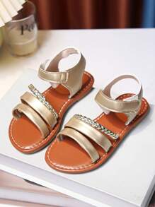 A Pair Of Stylish, Comfortable Hook And Loop Sandals For Children, Cute Sandals For School, Sandals For Boys And Girls, Soft Thick Soles, Handwoven With Children's Sandals