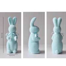 1 pieza Conejo de pascua realista de peluche corto con musgo para decoración de escritorio