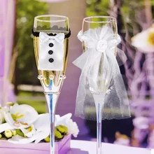 2pcs Bride & Groom Champagne Cup Charms, Elegant Wedding Champagne Glass Toppers, Bride And Groom Toasting Glasses, Ideal For Bachelorette Party, Anniversary, Bridal Shower Decor, Wedding Party Favors, Romantic Wedding Champagne Flutes, Groomsman Gift