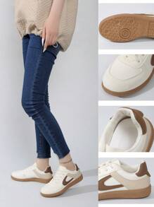 2025 Women's Flat Sporty Casual Sneakers