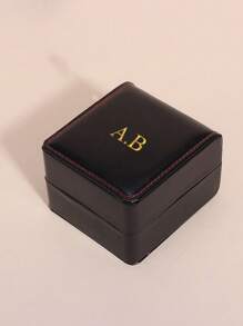 Personalisierter, Buchstabe/Name Kunstleder quadratischer Uhrenkasten, Uhrenaufbewahrung für Herren für Reisen und Outdoor, tragbarer Schmuckarmband Kasten als Geschenk