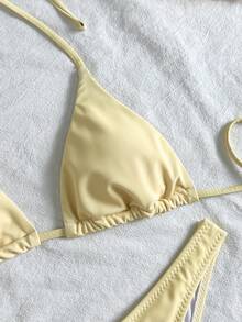 三件套女士浅黄色芙蓉花泳装，适合夏季从泳池边到海滩的各种场合，包括基础款优雅比基尼、花卉装饰罩衫、沙滩裙和度假泳装。 - 黃色 - 查看 5