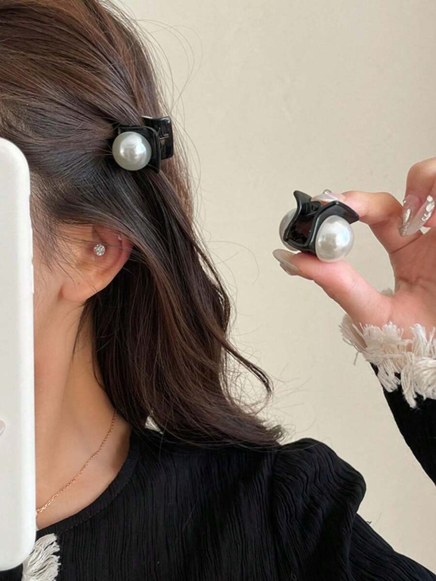 4件套优雅仿珍珠鳄鱼皮发夹 - 4個小珍珠抓夾 - 查看 1