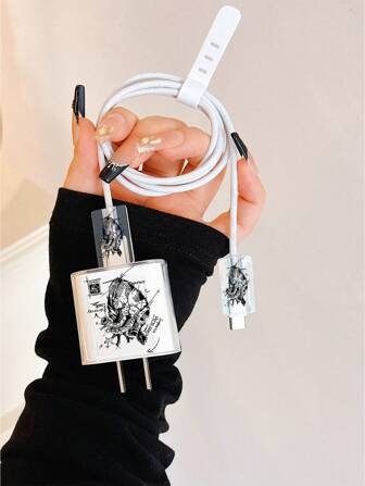 Black & White Heart-Shaped Charger Cable Protector Case, Compatible With 20W Apple Charger, Minimalist Charger Protective Cover, Fits 20W IPhone 15/16 Pro Max Charging Cable, Scratch & Bite Resistant, Compatible With IPhone 13/14 Plus