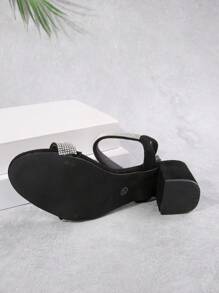 European And American Style Women Silver Sequins Buckle Strap High Heel Sandals, Chunky Mid-Heel Square Toe Comfortable Soft Bottom Non-Slip Daily Casual Suede High Heels