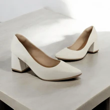 Women's Pumps, Thick Heel, Elongated Toe, Medium Heel, 6cm Height, Black, Red, Nude Napa, Caramel, Offwhite Patent Leather - 白色 - 查看 4