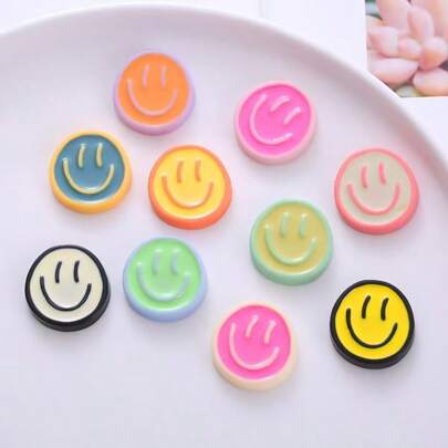 1pc Resin Happy Face Brooch Pin, Simple Geometric Round Cartoon Brooch Without Feather, Suitable For Scarf, Bag And Clothing, Creative Party Gift, Suitable For Wedding, Wedding Party, Birthday, Anniversary, Bachelor Party, Christmas, Halloween, Thanksgiving, New Year, Valentine's Day, Back To School Season Dress Accessories Pin For Clothes Bag Charm Office Accessories Shirts Jacket Jewelry Clothes Pin Funny Cute Teacher Gifts Costume Accessories Bag Charms