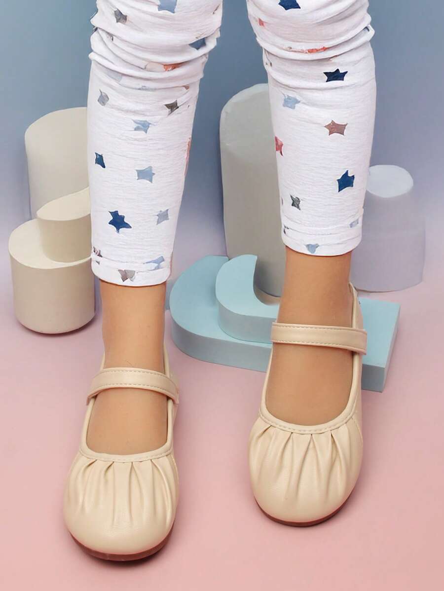 1 双米色婴儿平底女童鞋，钩环幼儿休闲舒适百搭户外鞋 - 米色 - 查看 1