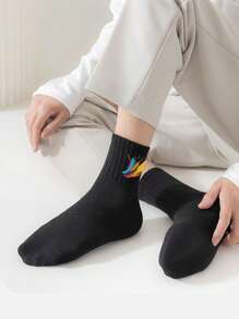 1/3/5/10 paires de chaussettes hautes pour hommes qui absorbent l'humidité et la transpiration, chaussettes montantes, blanches, longues, noires, douces, respirantes et antidérapantes. Conçues pour les sports, les loisirs, la maison, le travail et pouvant être portées en toutes saisons. Les couleurs sont aléatoires.