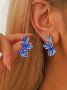 2pcs White Geometric Floral Earrings - Casual Elegant Luxury Design Women Earrings