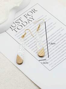 1 Pair Of Women's Earrings With Walnut Wood And Resin, European And American Fashion Retro Earrings