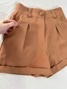ISA Modas / Short alfaiataria com  detalhe elástico na atrás com bolso com zíper com botão/ elegante/classico