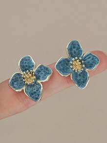 1 Pair Elegant Vintage Lightweight Luxury Asymmetrical Flower Glazed French Style Earrings, Suitable For Women Everyday And Festival Wear