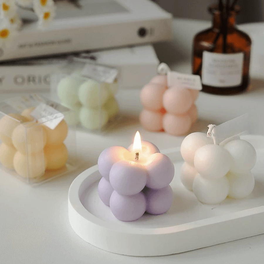 1pc Pequeno Cubo Mágico Vela de Aromaterapia Atacado Lembrança de Aniversário Presente Feito à Mão Forma de Bolha Vela Bonito Vela de Aromaterapia Halloween, Assustador, Outono, Festival, Feriado, Inverno, Feriado, Festival, Decoração de Quarto, Presentes