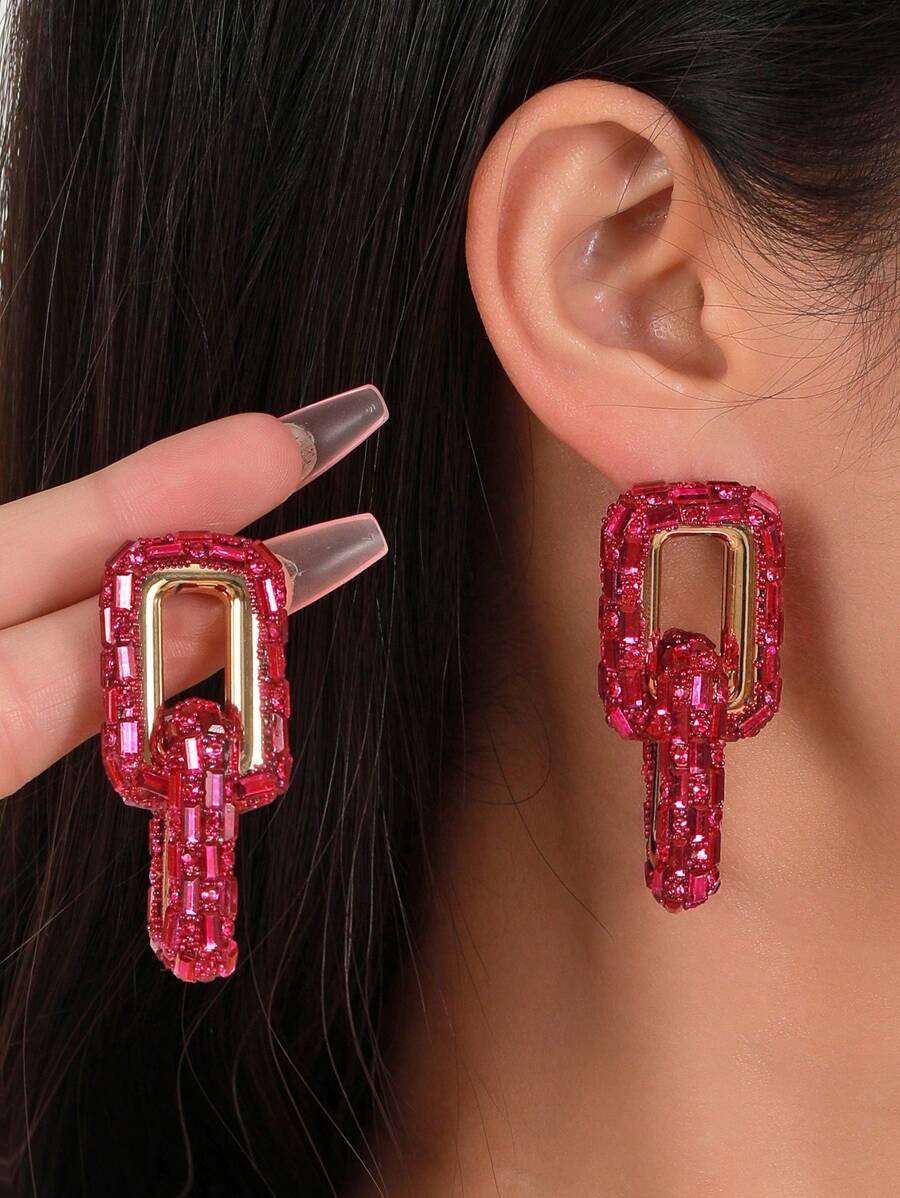 1 对镂空超大几何闪亮水钻个性耳环，适合女士