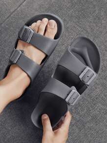 Męskie, oddychające, jednokolorowe, wsuwane sandały z płaskim paskiem, w dużych rozmiarach, idealne na letnie okazje, do uprawiania sportu na świeżym powietrzu, na wakacje, na podróż, jako prezent na ukończenie szkoły, jako dodatek do sukienki urodzinowej, jako klapki pod prysznic