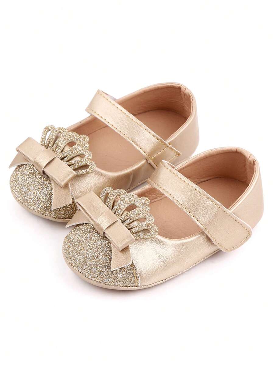 1 par de zapatos para bebé, zapatos de princesa de suela ligera y suave, lindos y brillantes, diseño con lazo, adecuados para fiestas, uso en interiores y exteriores para niños pequeños - Dorado - Ver 1