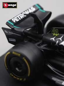 Burago Bburago 1:43 2024 Mercedes AMG F1 W15 #44 Modelo de carro NOVO NA CAIXA Coleções de veículos para brincar