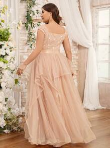 Đầm dạ hội cỡ lớn, cổ chữ V sâu, đính sequin và ren, phối lưới, viền bèo nhún, thích hợp cho các buổi dạ hội, vũ hội, tiệc cưới trang trọng, sinh nhật, tiệc chiêu đãi, lễ tốt nghiệp và các dịp khác. - Rượu sâm banh - Xem 3